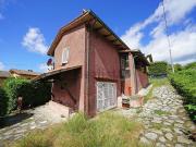 Case e ville in vendita di 140 m² in Via Aldo Moro, 24