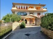 Case e ville in vendita di 140 m² in Via Giovanni de...