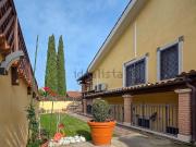 Case e ville in vendita di 140 m² in Via Nino Lamboglia