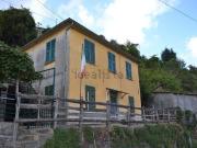 Case e ville in vendita di 141 m² in Via San Bernardo