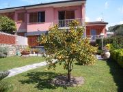 Case e ville in vendita di 141 m² in Via Tedisio, 82