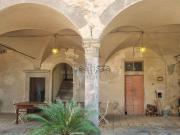 Case e ville in vendita di 1421 m² in Via Vittorio Veneto