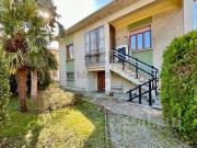 Case e ville in vendita di 142 m² in Via Petrarca