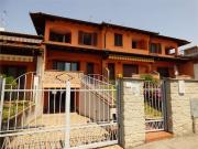 Case e ville in vendita di 143 m² in Via E. Gastaldi, 49