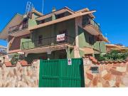 Case e ville in vendita di 143 m² in Via Fumaroli