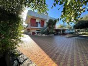 Case e ville in vendita di 145 m²