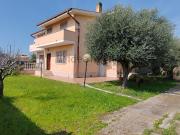 Case e ville in vendita di 145 m² in Via Col Fenilon