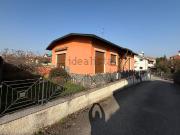 Case e ville in vendita di 145 m² in Via Lucania, 14