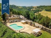Case e ville in vendita di 1500 m²