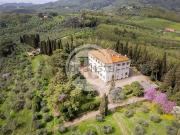 Case e ville in vendita di 1500 m²