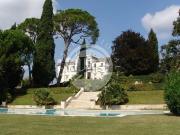 Case e ville in vendita di 1500 m²