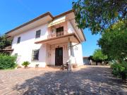 Case e ville in vendita di 150 m² in Strada Santa Croce, 74