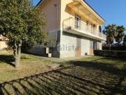 Case e ville in vendita di 150 m² in Via A.Racca, 88