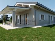 Case e ville in vendita di 150 m² in Via Brodolini, 57