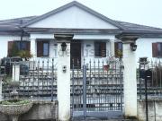 Case e ville in vendita di 150 m² in Via Cantone Chiesa, 28