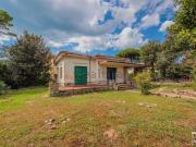 Case e ville in vendita di 150 m² in Via dei Mughetti