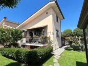 Case e ville in vendita di 150 m² in Via Ernesto Boezi