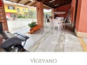 Case e ville in vendita di 150 m² in Via Gravellona
