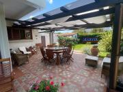 Case e ville in vendita di 150 m² in Via graviscani...