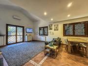 Case e ville in vendita di 150 m² in Via Luca Bati