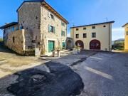 Case e ville in vendita di 150 m² in Via Pignoi, 1