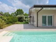 Case e ville in vendita di 150 m² in Via Prati