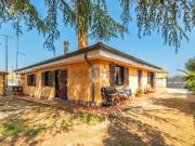 Case e ville in vendita di 150 m² in Via Riesi, 82