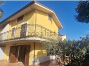 Case e ville in vendita di 150 m² in Via Saturno, 26