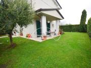 Case e ville in vendita di 150 m² in Via Stradone di...