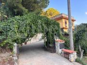 Case e ville in vendita di 150 m² in Via Valle Funda, 58