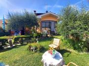 Case e ville in vendita di 150 m² in Viale Nuova...