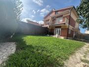 Case e ville in vendita di 150 m² in Viale Viareggio, 252