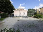 Case e ville in vendita di 1540 m² in Via Raffaello...