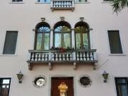 Case e ville in vendita di 1545 m² in Via Gianni Cecchin, 69