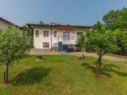 Case e ville in vendita di 154 m² in Via Confine, 30
