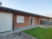 Case e ville in vendita di 155 m² in Via Cav. di V. Veneto