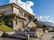 Case e ville in vendita di 157 m² in Frazione Cresta, 2