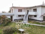 Case e ville in vendita di 157 m² in Via Belvedere, 20