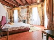 Case e ville in vendita di 1600 m²