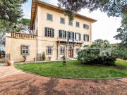 Case e ville in vendita di 1600 m² in Via di Sessana