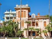 Case e ville in vendita di 1600 m² in Via Paolo Boselli