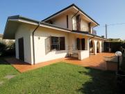 Case e ville in vendita di 160 m² in Via Cavanis, 2