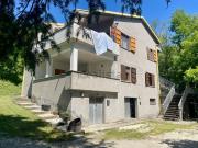Case e ville in vendita di 160 m² in Via degli Olivi, 22