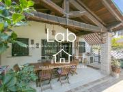 Case e ville in vendita di 160 m² in Via delle Campanule