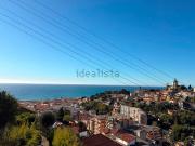 Case e ville in vendita di 160 m² in Via Giovanni Borea