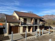 Case e ville in vendita di 160 m² in Via Musine&apos