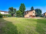 Case e ville in vendita di 160 m² in Via Piave