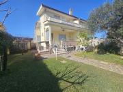 Case e ville in vendita di 160 m² in Viale Adriatico