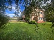 Case e ville in vendita di 165 m²