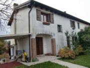 Case e ville in vendita di 165 m² in Via Pietro Sola, 47